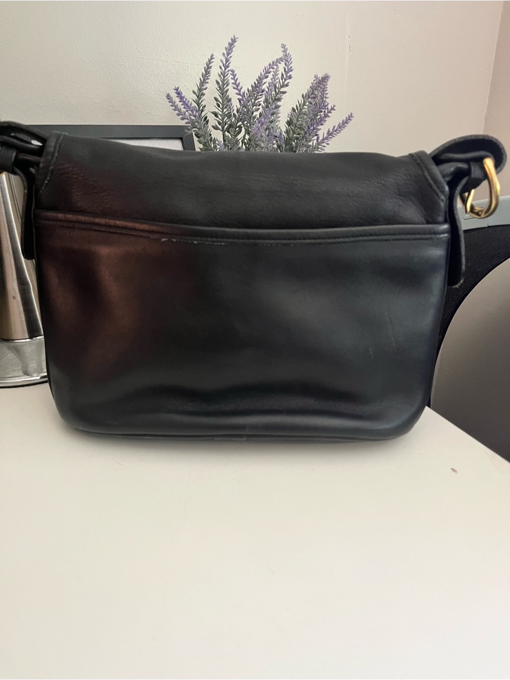 Classic Vintage COACH Black Leather Saddle Bag - Picture 2 of 4